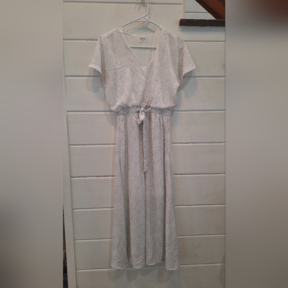 Sienna Sky White Midi Dress